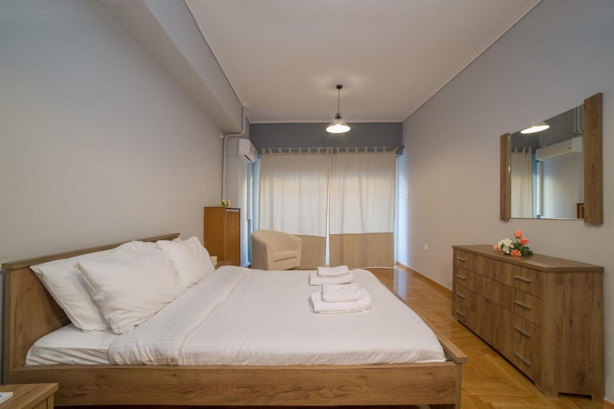 Athens' Classiest Neighborhood Renovated Apartment Atenas Exterior foto